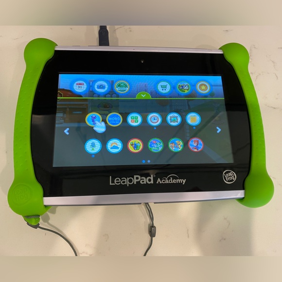 LeapPad Academy Tablet - Picture 4 of 7